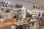 Wetterhoff-myymälä on käsityötä arvostavan sisustus- ja lahjakauppa Hämeenlinnan keskustassa. Kuva: Simo Karisalo