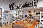 Wetterhoff-myymälä tarjoaa laajan valikoiman sisustus- ja lahjaideoita. Kuva: Simo Karisalo